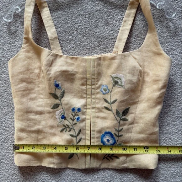 Never been worn Reformation Juliet linen top size 6 - Picture 5 of 9